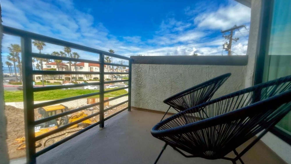 HUNTINGTON BEACH INN Image 18