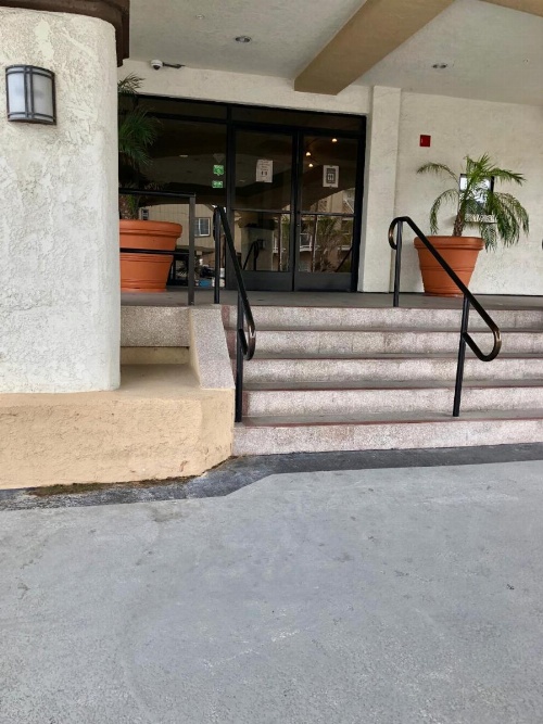 HUNTINGTON BEACH INN image 26