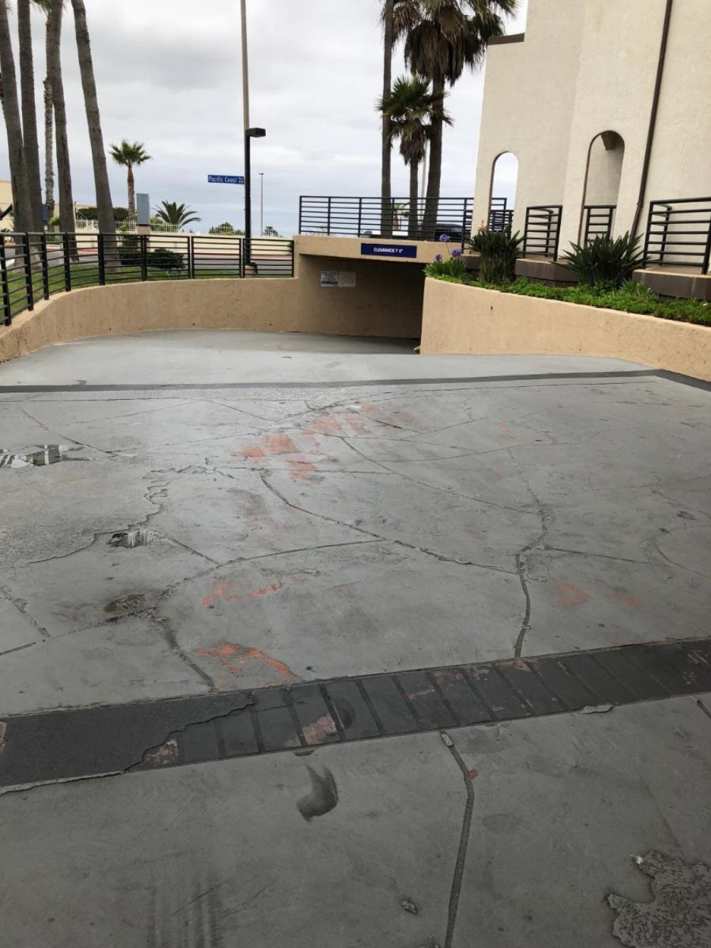 HUNTINGTON BEACH INN Image 28