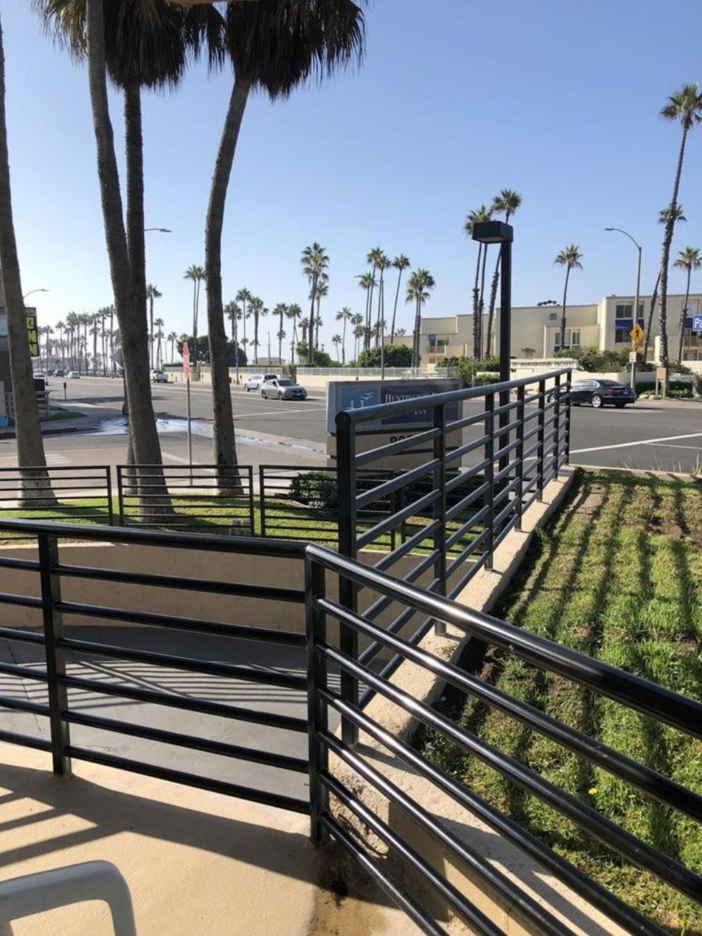 HUNTINGTON BEACH INN Image 34