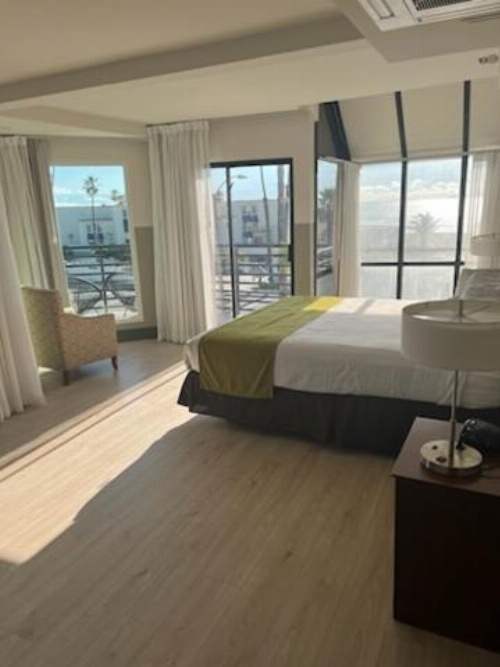 HUNTINGTON BEACH INN image 35