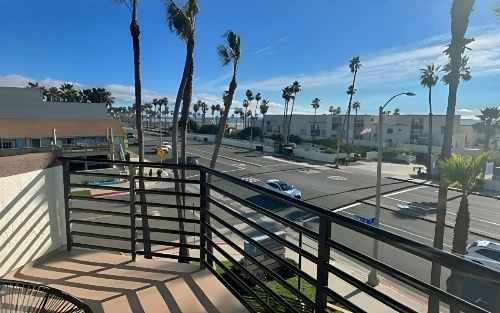 HUNTINGTON BEACH INN image 6